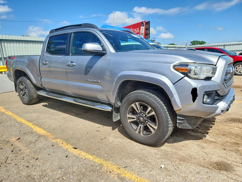 50516186 :رقم المزاد ، 3TMDZ5BNXHM015756 vin ، 2017 Toyota Tacoma مزاد بيع