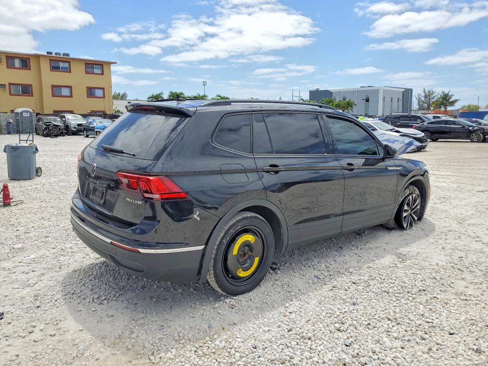 49934926 :رقم المزاد ، 3VVRB7AX3PM110460 vin ، 2023 Volkswagen Tiguan مزاد بيع