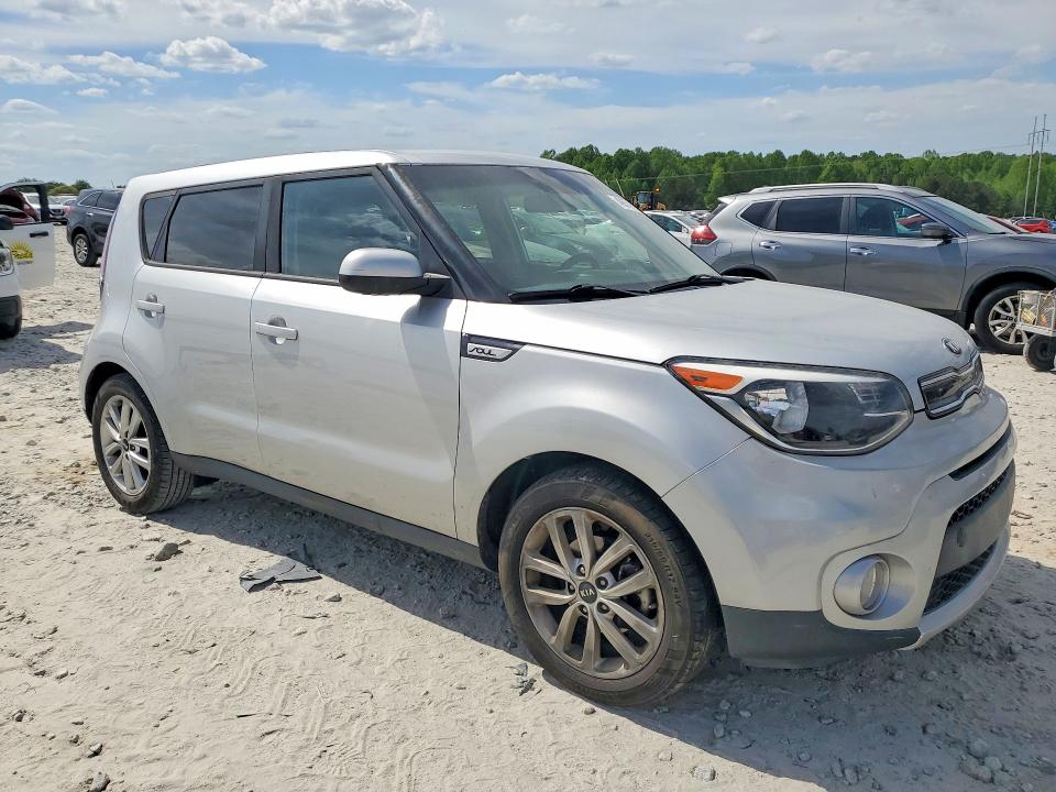 49671456 :رقم المزاد ، KNDJP3A56H7441307 vin ، 2017 Kia Soul مزاد بيع