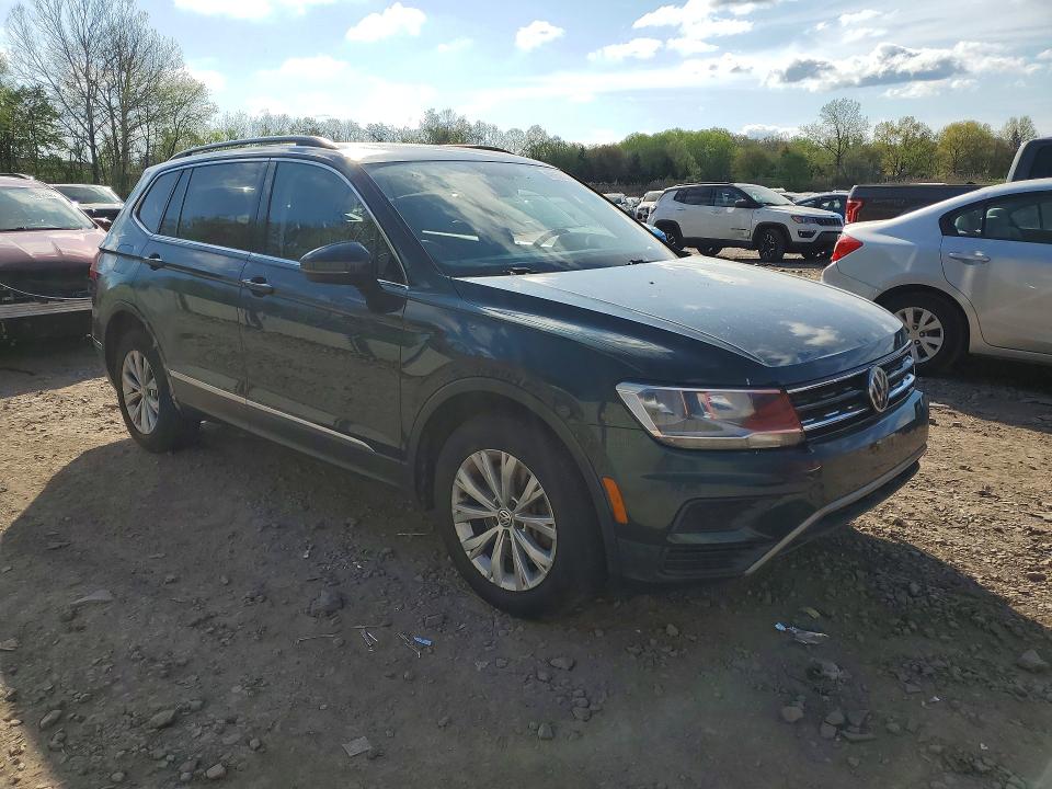 49958256 :رقم المزاد ، 3VV2B7AX6JM150508 vin ، 2018 Volkswagen Tiguan مزاد بيع