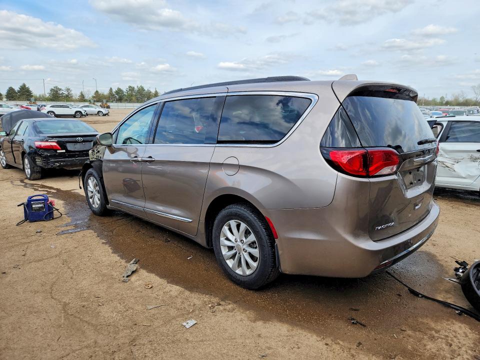 Продаж на аукціоні авто 2017 Chrysler Pacifica, vin: 2C4RC1BG5HR684561, номер лоту: 51019396