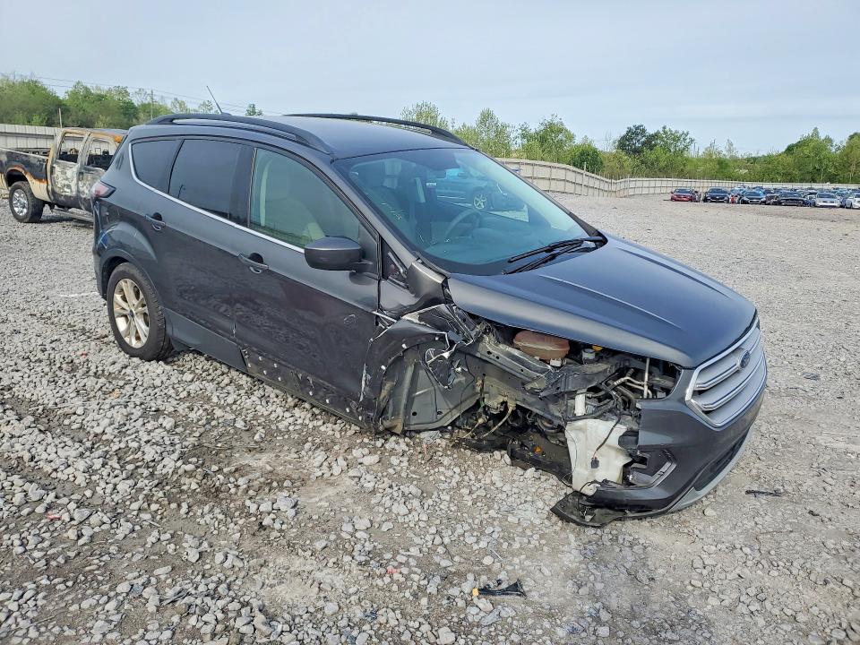 2018 Ford Escape მანქანა იყიდება აუქციონზე, vin: 1FMCU0GD3JUB67128, აუქციონის ნომერი: 48851646