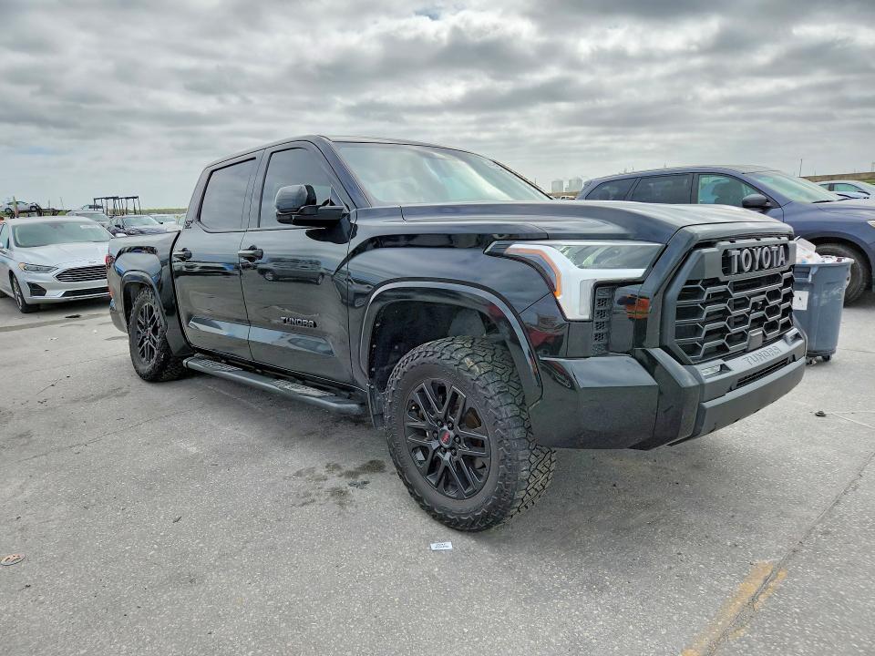 Продажа на аукционе авто 2022 Toyota Tundra, vin: 5TFLA5DBXNX032343, номер лота: 49246216