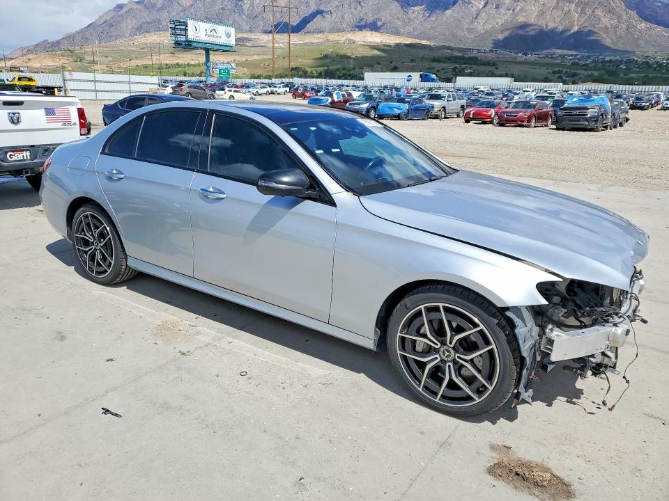 49500136 :رقم المزاد ، W1KZF8EB5NB020387 vin ، 2022 Mercedes-benz E مزاد بيع