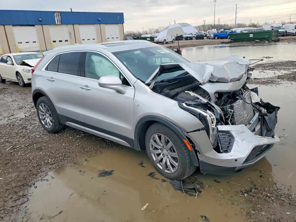 49445806 :رقم المزاد ، 1GYFZDR43LF074697 vin ، 2020 Cadillac Xt4 مزاد بيع