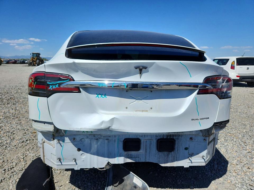 2019 Tesla Model X მანქანა იყიდება აუქციონზე, vin: 5YJXCAE21KF183015, აუქციონის ნომერი: 49758306