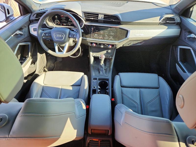 48471266 :رقم المزاد ، WA1EECF36N1135795 vin ، 2022 Audi Q3 مزاد بيع
