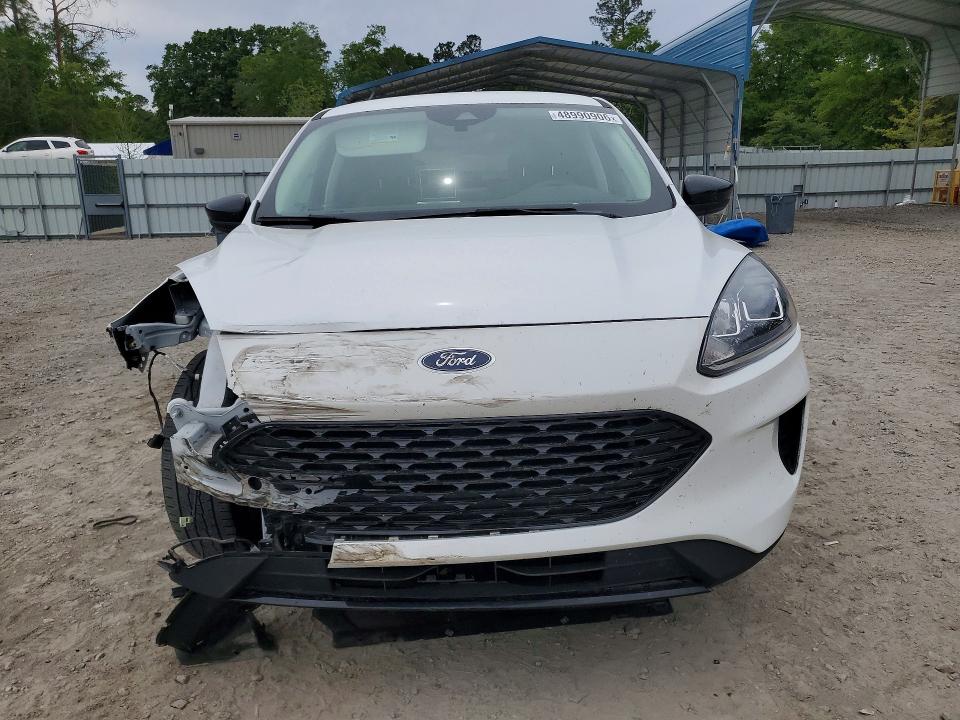 2022 Ford Escape მანქანა იყიდება აუქციონზე, vin: 1FMCU0G67NUB98101, აუქციონის ნომერი: 48990906