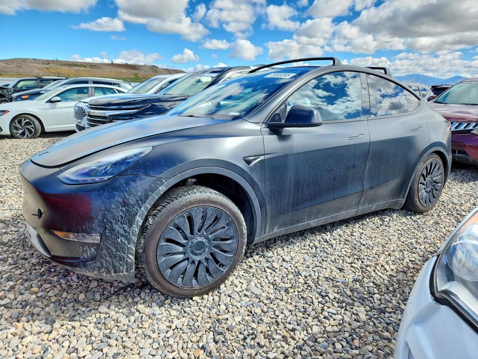 Auction sale of the 2023 Tesla Model Y, vin: 7SAYGAEE6PF855728, lot number: 79590395