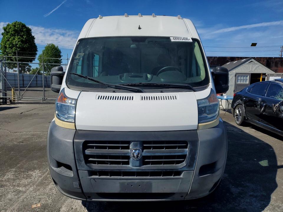 50197136 :رقم المزاد ، 3C6TRVCG4EE119863 vin ، 2014 Ram Promaster 2500 مزاد بيع