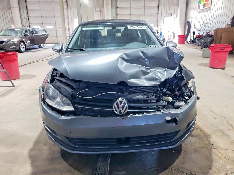 2017 Volkswagen Golf მანქანა იყიდება აუქციონზე, vin: 3VW217AU8HM070318, აუქციონის ნომერი: 50392336