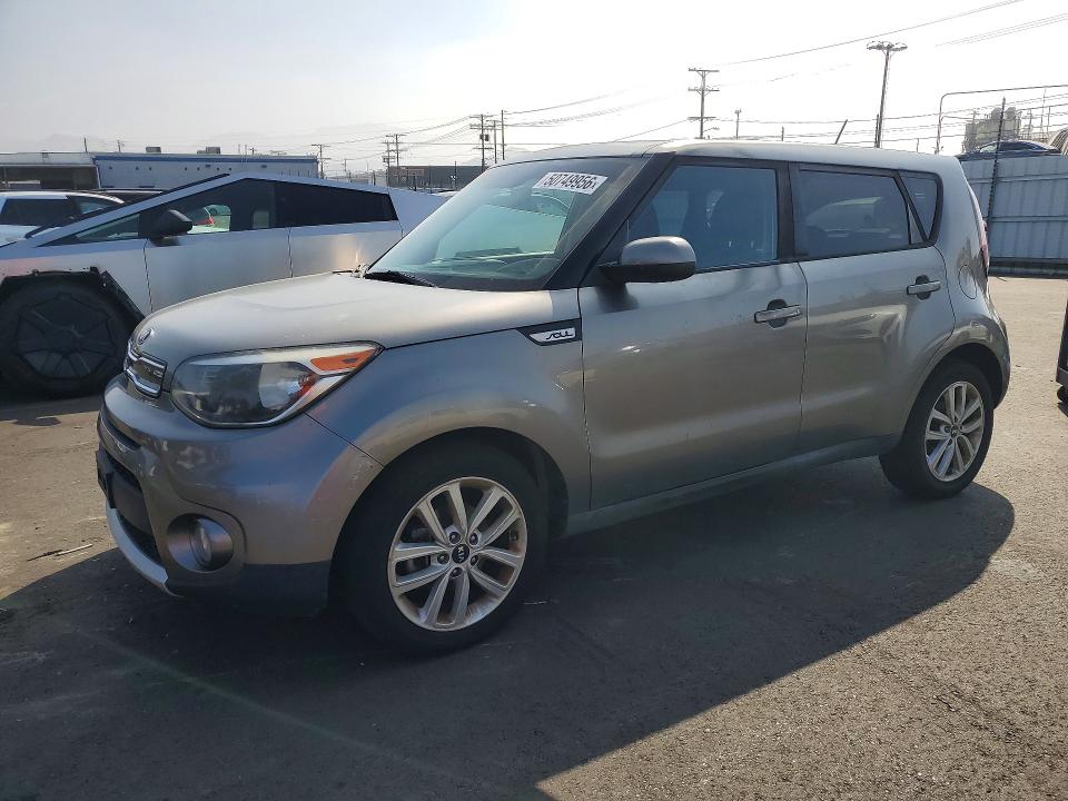 Продаж на аукціоні авто 2018 Kia Soul, vin: KNDJP3A53J7532010, номер лоту: 50749956