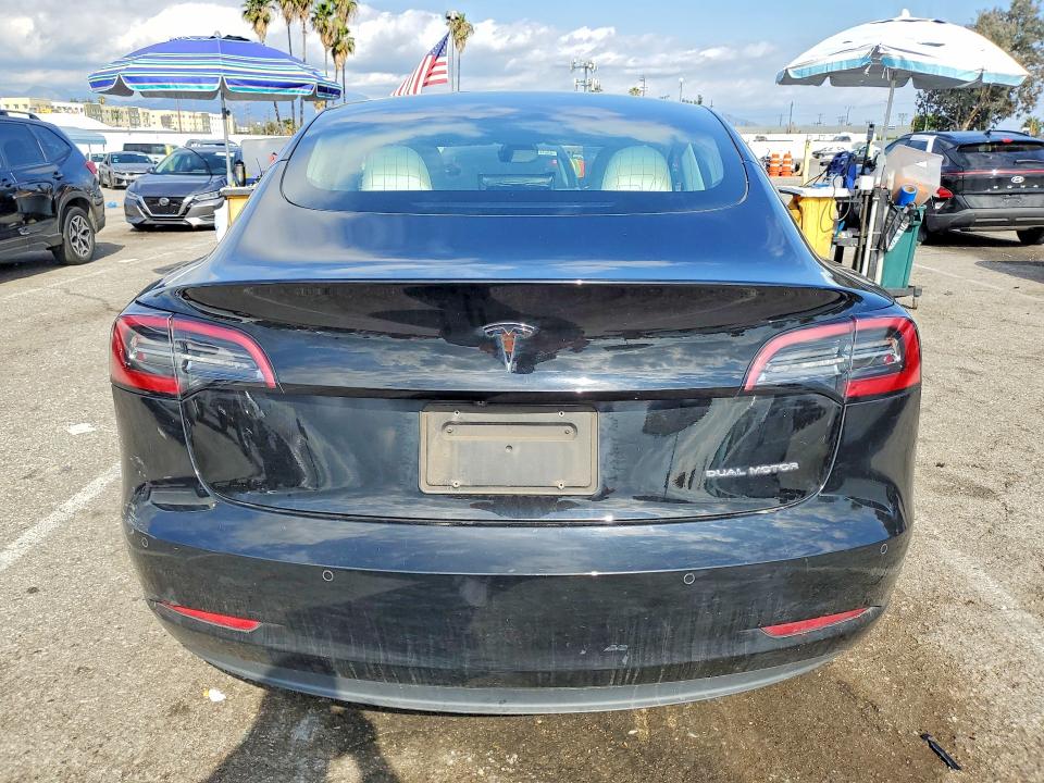 47611366 :رقم المزاد ، 5YJ3E1EB1LF806658 vin ، 2020 Tesla Model 3 مزاد بيع