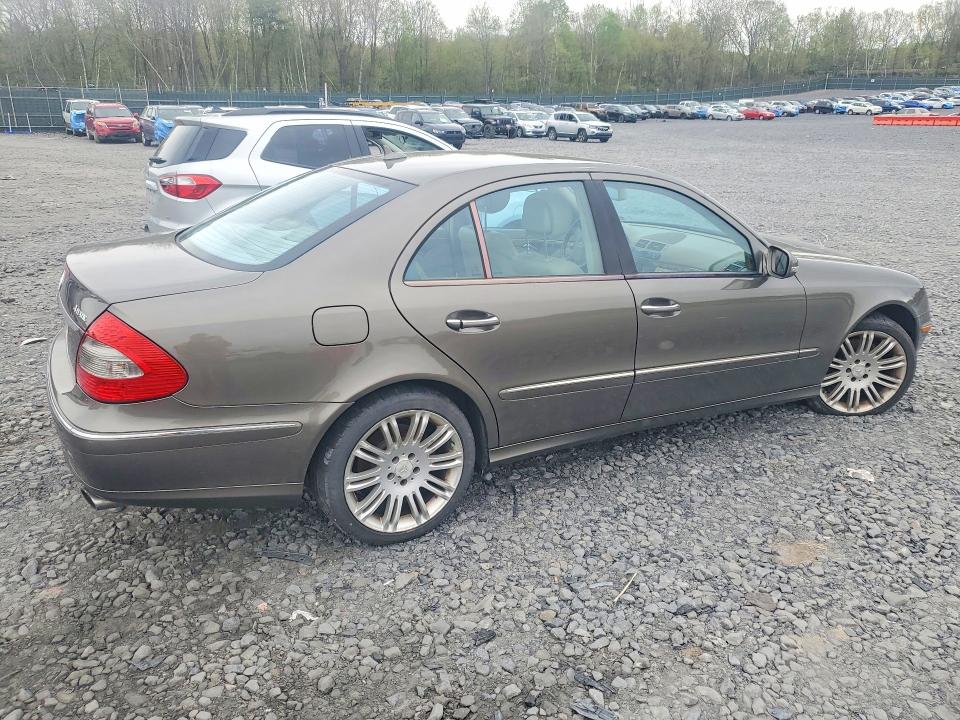 Продажа на аукционе авто 2008 Mercedes Benz E, vin: WDBUF87XX8B299996, номер лота: 50842116