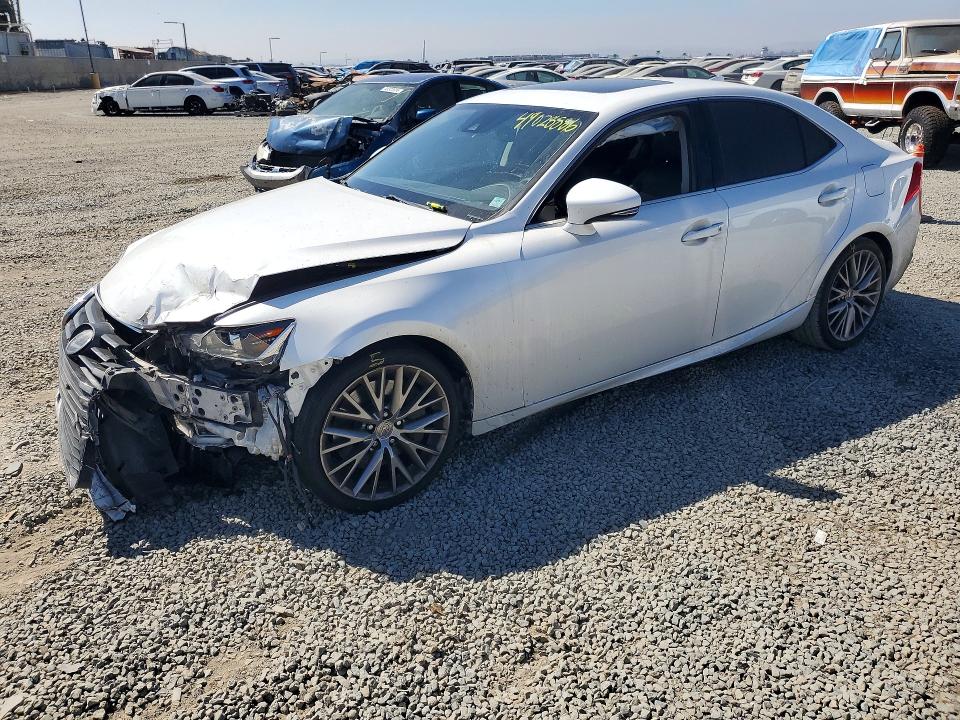 49028886 :رقم المزاد ، JTHBA1D2XJ5062824 vin ، 2018 Lexus Is مزاد بيع