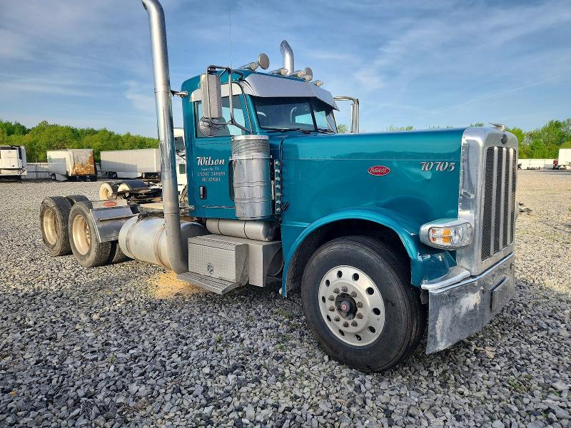 49568296 :رقم المزاد ، 1XPXD49X5AD108584 vin ، 2010 Peterbilt 389 مزاد بيع