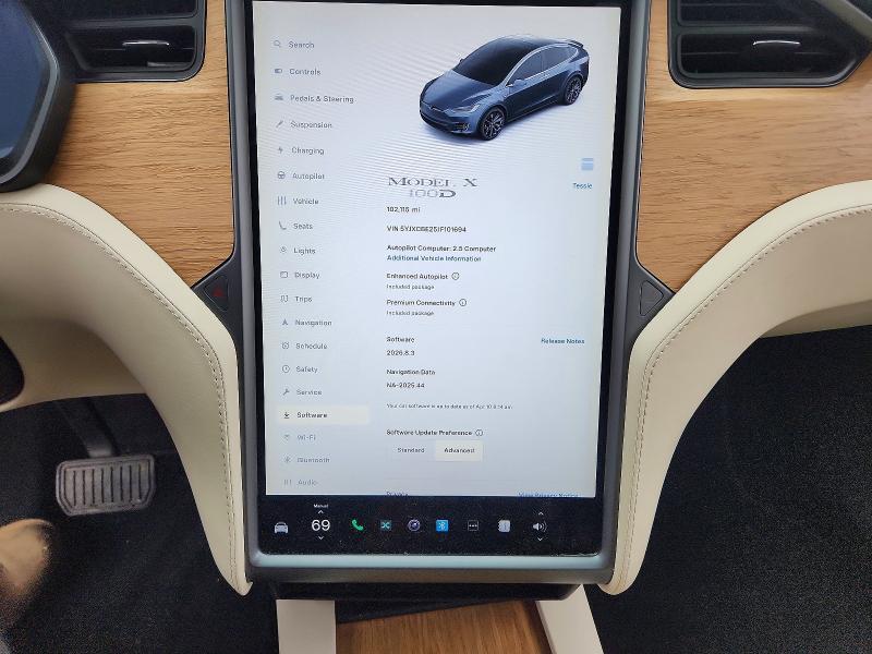 2018 Tesla Model X მანქანა იყიდება აუქციონზე, vin: 5YJXCBE25JF101694, აუქციონის ნომერი: 49408906