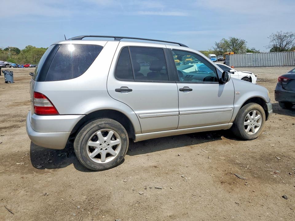 50039296 :رقم المزاد ، 4JGAB72E8YA189188 vin ، 2000 Mercedes-benz Ml430 مزاد بيع