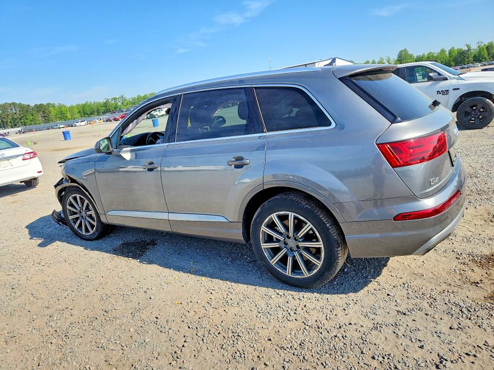 Продаж на аукціоні авто 2017 Audi Q7, vin: WA1LAAF79HD024879, номер лоту: 49940986