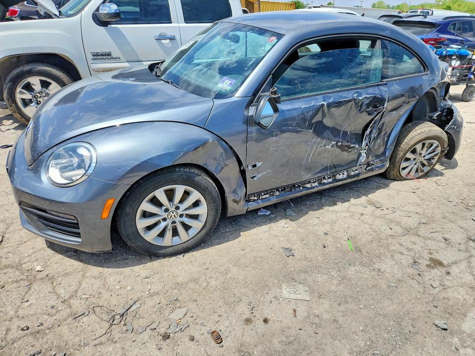 Продажа на аукционе авто 2017 Volkswagen Beetle, vin: 3VWF17AT2HM608004, номер лота: 51478776
