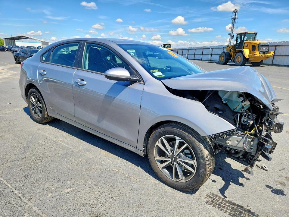 49944346 :رقم المزاد ، 3KPF24AD0RE744506 vin ، 2024 Kia Forte مزاد بيع