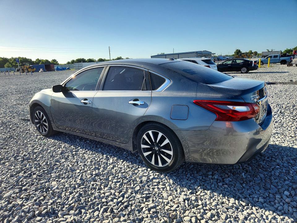 Продаж на аукціоні авто 2018 Nissan Altima, vin: 1N4AL3AP2JC267350, номер лоту: 49959056