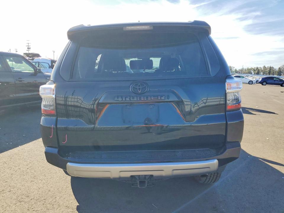 2023 Toyota 4runner მანქანა იყიდება აუქციონზე, vin: JTERU5JRXP6146737, აუქციონის ნომერი: 51119116