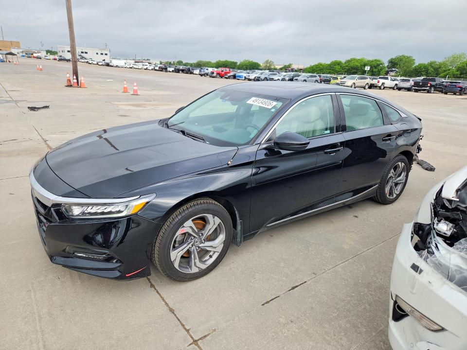 49134906 :رقم المزاد ، 1HGCV1F53JA158207 vin ، 2018 Honda Accord مزاد بيع