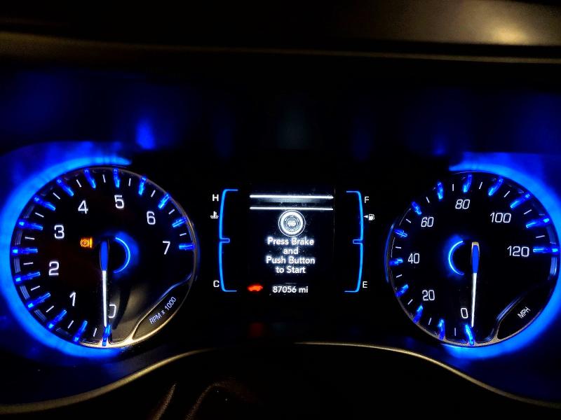 49841016 :رقم المزاد ، 2C4RC1FG0JR112393 vin ، 2018 Chrysler Pacifica مزاد بيع