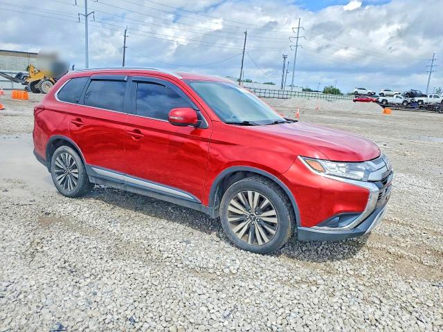 51708046 :رقم المزاد ، JA4AZ3A31KZ005351 vin ، 2019 Mitsubishi Outlander مزاد بيع