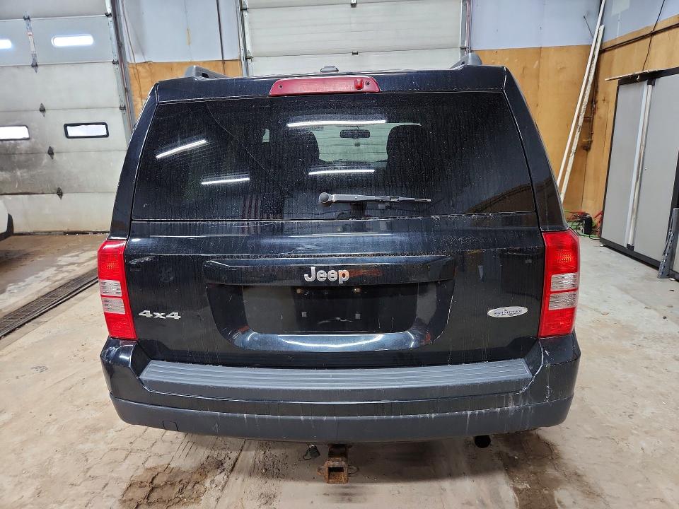 49745316 :رقم المزاد ، 1C4NJRFB9FD324663 vin ، 2015 Jeep Patriot مزاد بيع