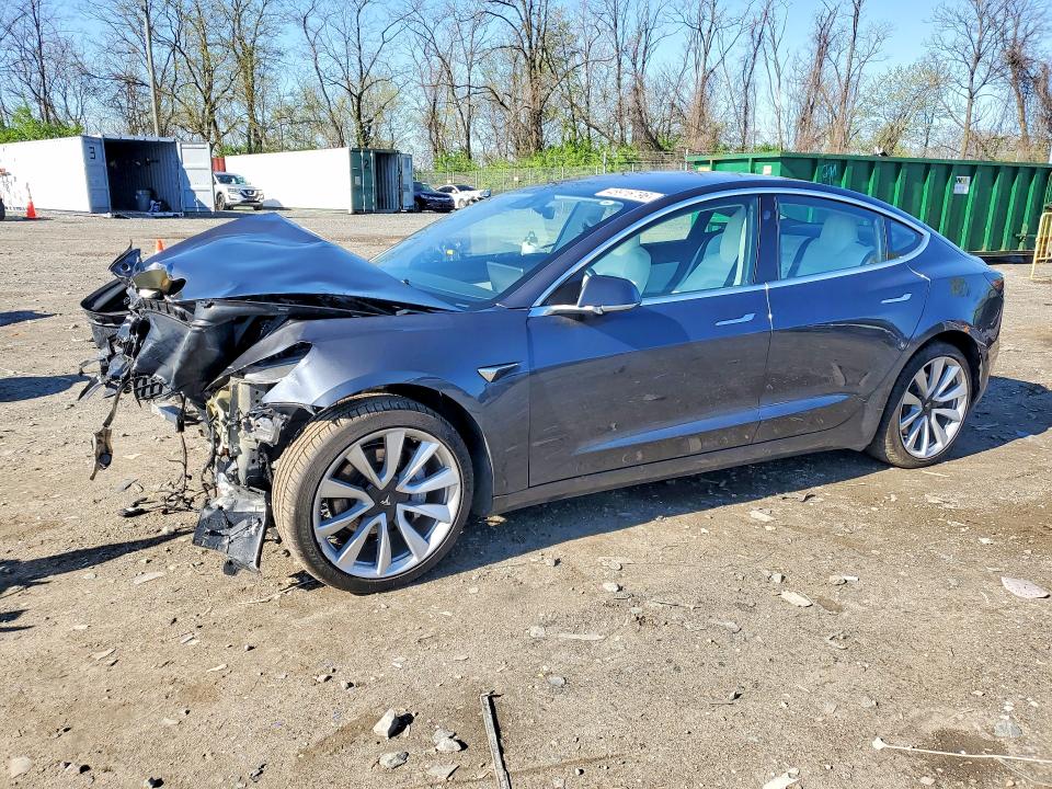 Продажа на аукционе авто 2018 Tesla Model 3, vin: 5YJ3E1EB4JF111863, номер лота: 48916796