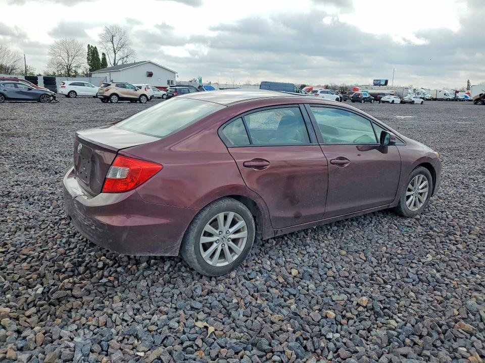 2012 Honda Civic მანქანა იყიდება აუქციონზე, vin: 2HGFB2F86CH545778, აუქციონის ნომერი: 48417666
