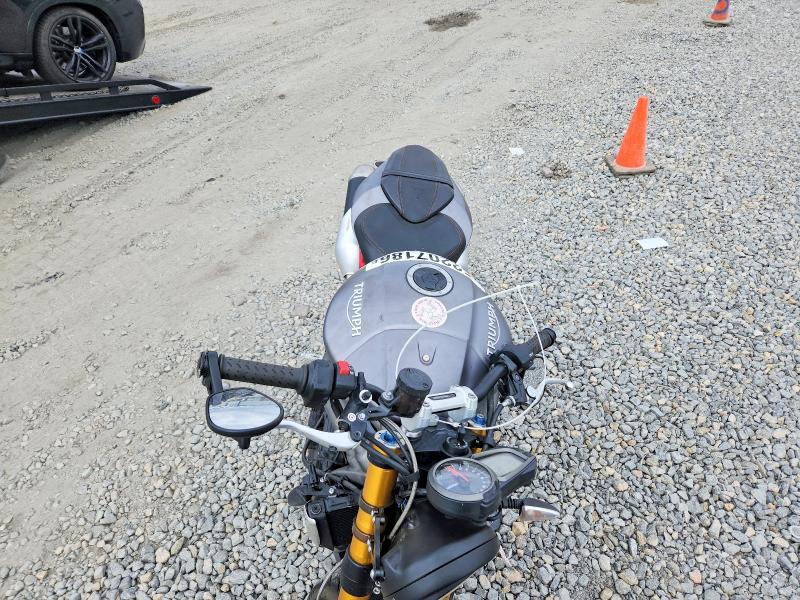 2016 Triumph Motorcycle Speed Triple მანქანა იყიდება აუქციონზე, vin: SMTN51PPXGJ750964, აუქციონის ნომერი: 52207186