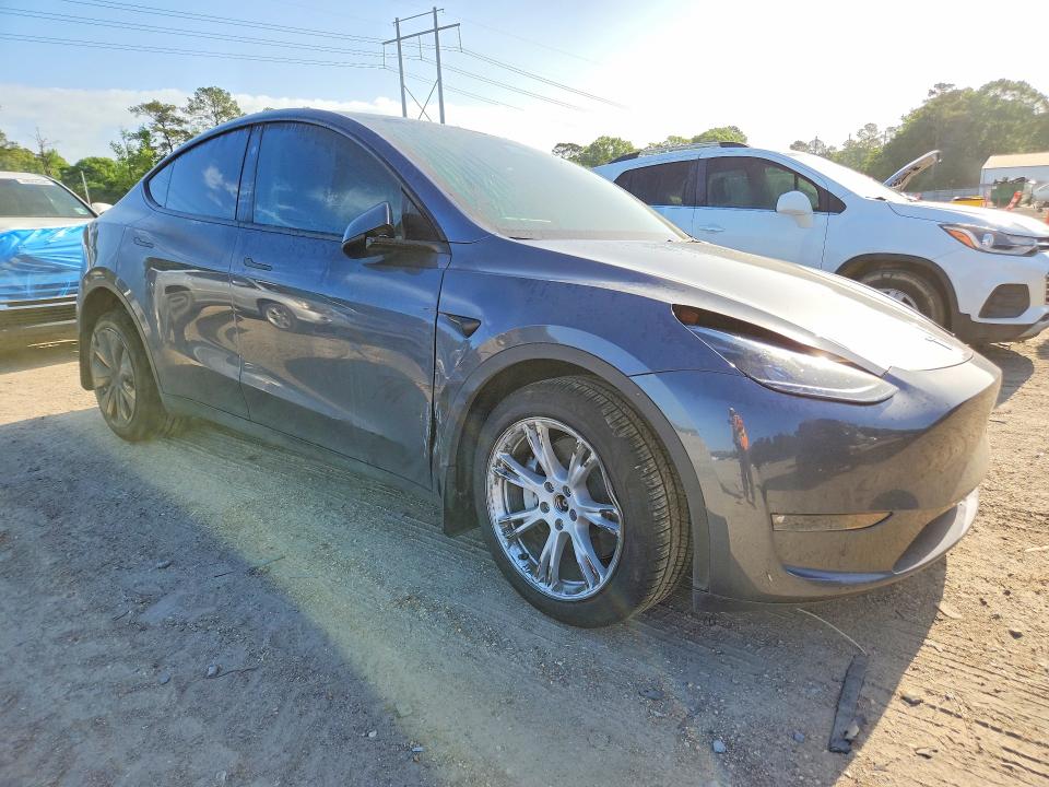 49328606 :رقم المزاد ، 7SAYGDEE0PF881677 vin ، 2023 Tesla Model Y مزاد بيع