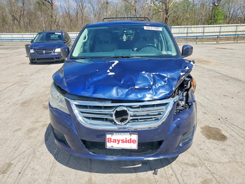 50241396 :رقم المزاد ، 2C4RVABG4DR725184 vin ، 2013 Volkswagen Routan مزاد بيع