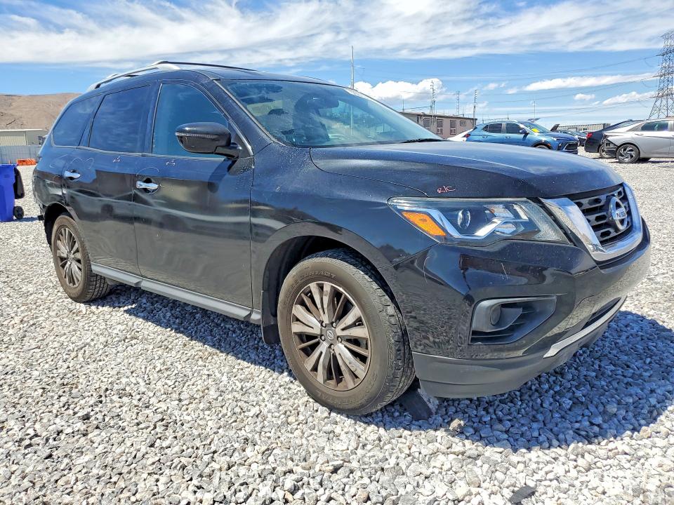 Продажа на аукционе авто 2017 Nissan Pathfinder, vin: 5N1DR2MN4HC686624, номер лота: 50613646