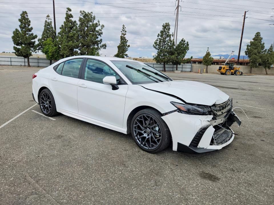 Продажа на аукционе авто 2025 Toyota Camry, vin: 4T1DAACK5SU562503, номер лота: 51304806