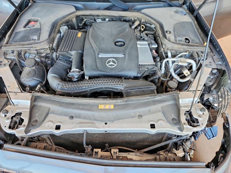 48702776 :رقم المزاد ، WDDZF4JB0JA302208 vin ، 2018 Mercedes-benz E مزاد بيع