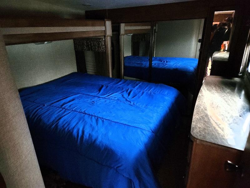 Продажа на аукционе авто 2015 Keystone Rv Sprinter, vin: 4YDF32423F1531217, номер лота: 50633816