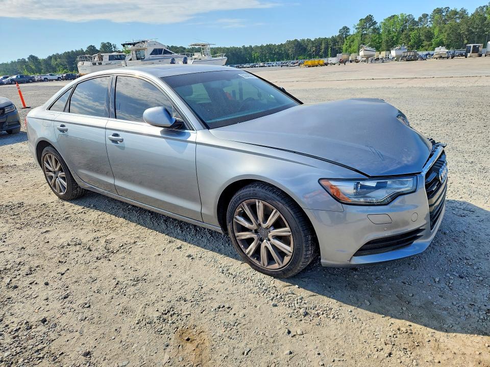 2014 Audi A6 მანქანა იყიდება აუქციონზე, vin: WAUFMAFCXEN118179, აუქციონის ნომერი: 50246536