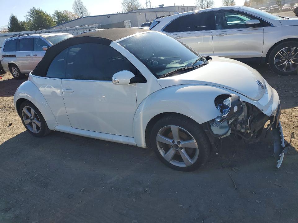 49284326 :رقم المزاد ، 3VWFG31Y47M411059 vin ، 2007 Volkswagen New Beetle مزاد بيع