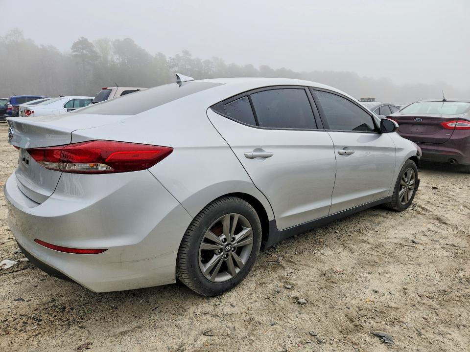 49058356 :رقم المزاد ، 5NPD84LF1HH012612 vin ، 2017 Hyundai Elantra مزاد بيع