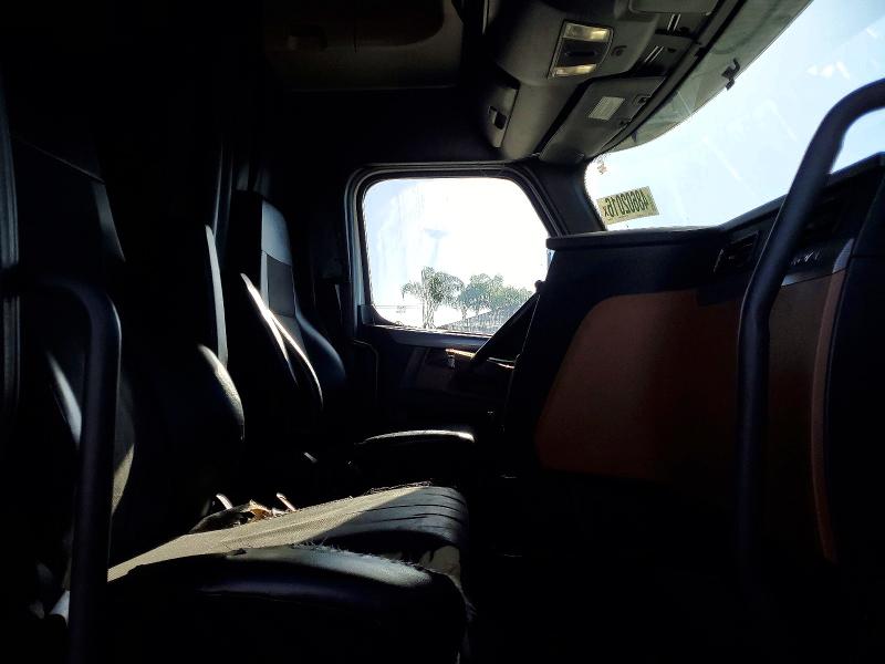 Продажа на аукционе авто 2020 Freigliner Cascadia 126, vin: 3AKJHHDR2LSLR1480, номер лота: 48602016
