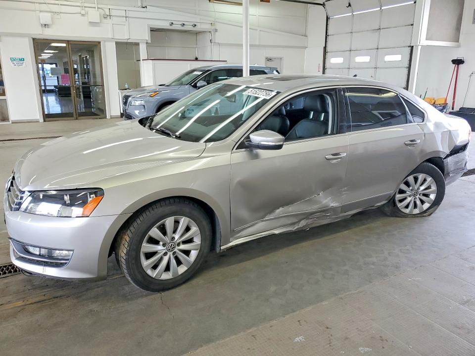 51522756 :رقم المزاد ، 1VWCN7A34DC074300 vin ، 2013 Volkswagen Passat مزاد بيع