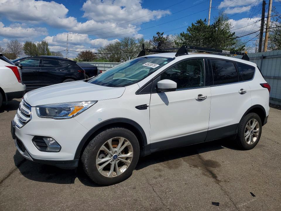 2019 Ford Escape მანქანა იყიდება აუქციონზე, vin: 1FMCU9GD6KUB65573, აუქციონის ნომერი: 48920876