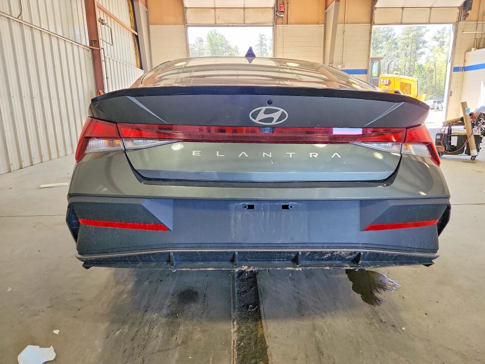 Продаж на аукціоні авто 2026 Hyundai Elantra, vin: KMHLM4DG9TU120162, номер лоту: 49577136