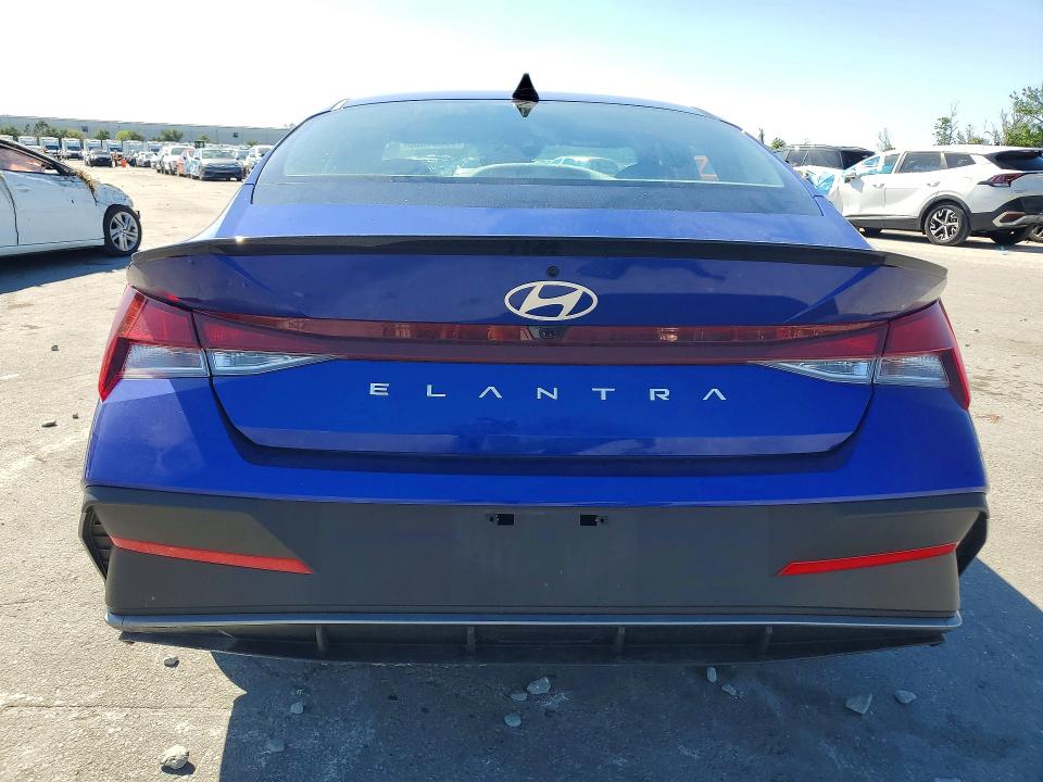 2025 Hyundai Elantra მანქანა იყიდება აუქციონზე, vin: KMHLM4DG5SU049718, აუქციონის ნომერი: 49854506