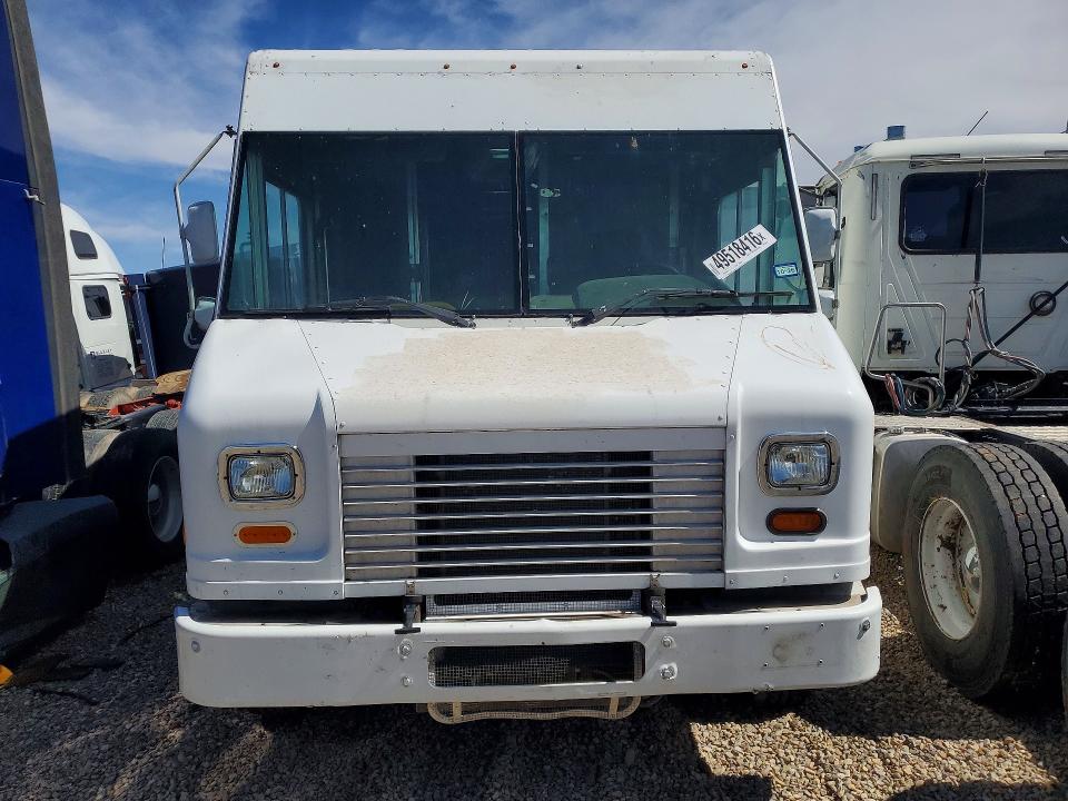 49518416 :رقم المزاد ، 1F66F5KY0F0A04912 vin ، 2015 Ford F59 مزاد بيع