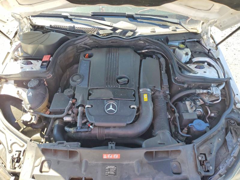 50968046 :رقم المزاد ، WDDGF4HB8ER306737 vin ، 2014 Mercedes-benz C مزاد بيع